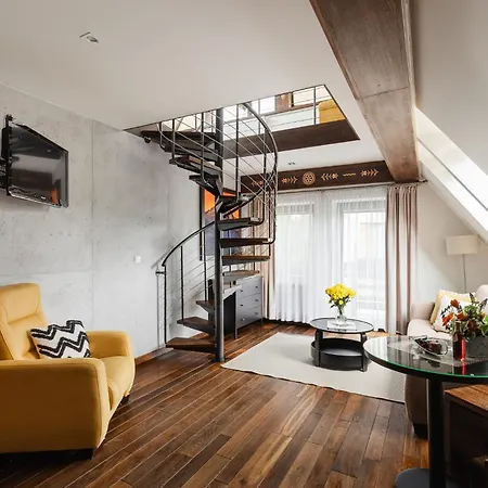 Ijg Imperial Krupowki 자코파네